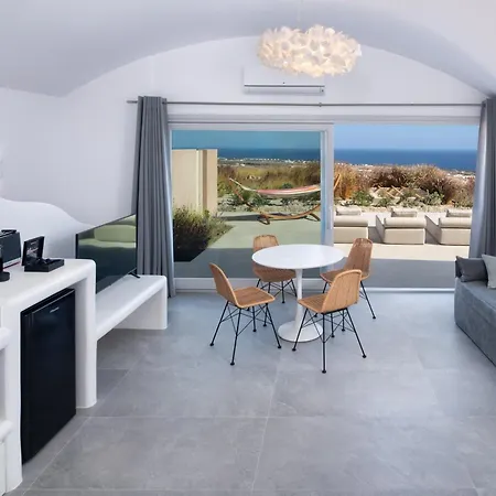 Villa Felicity Cave *